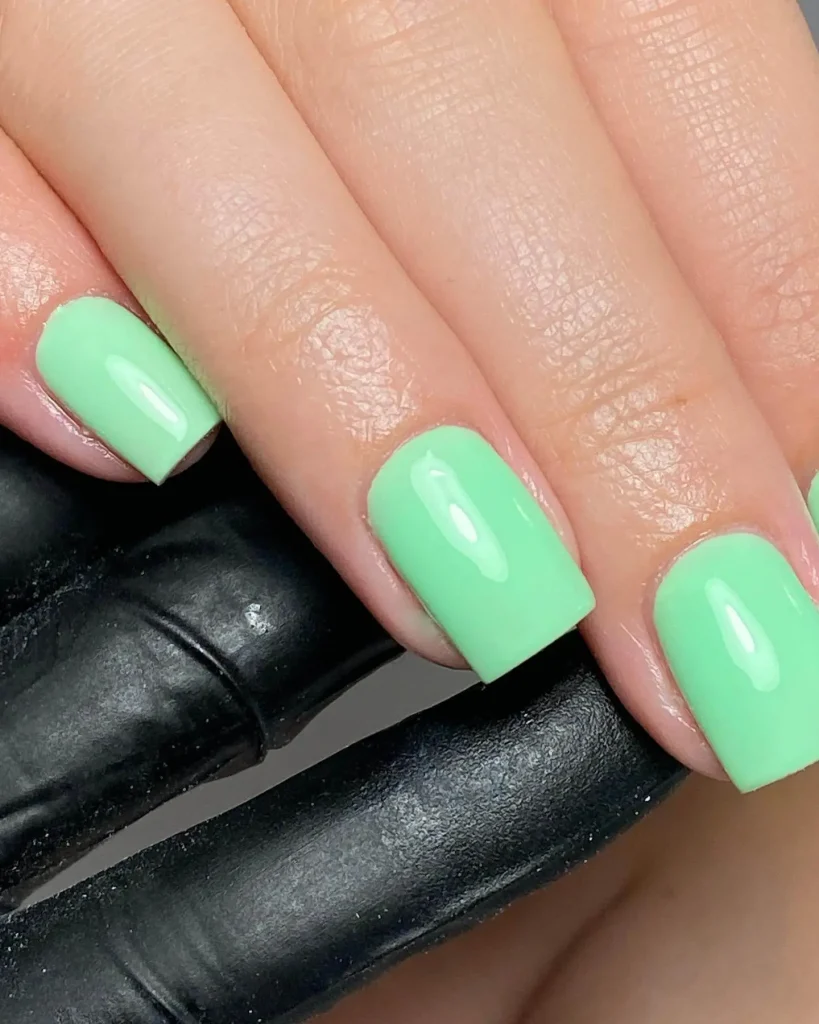 mint green nail design