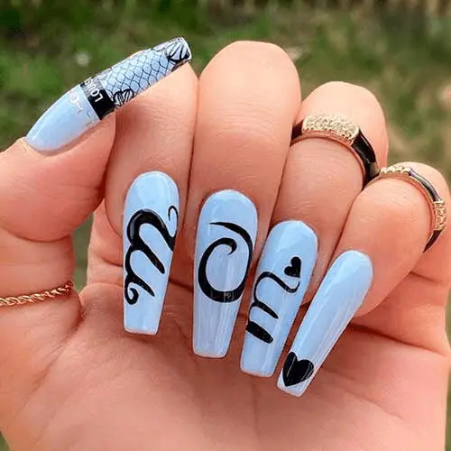 Simple Black and Blue Nail idea